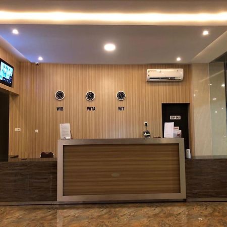 Kirei Hotel Bantaeng Exterior foto