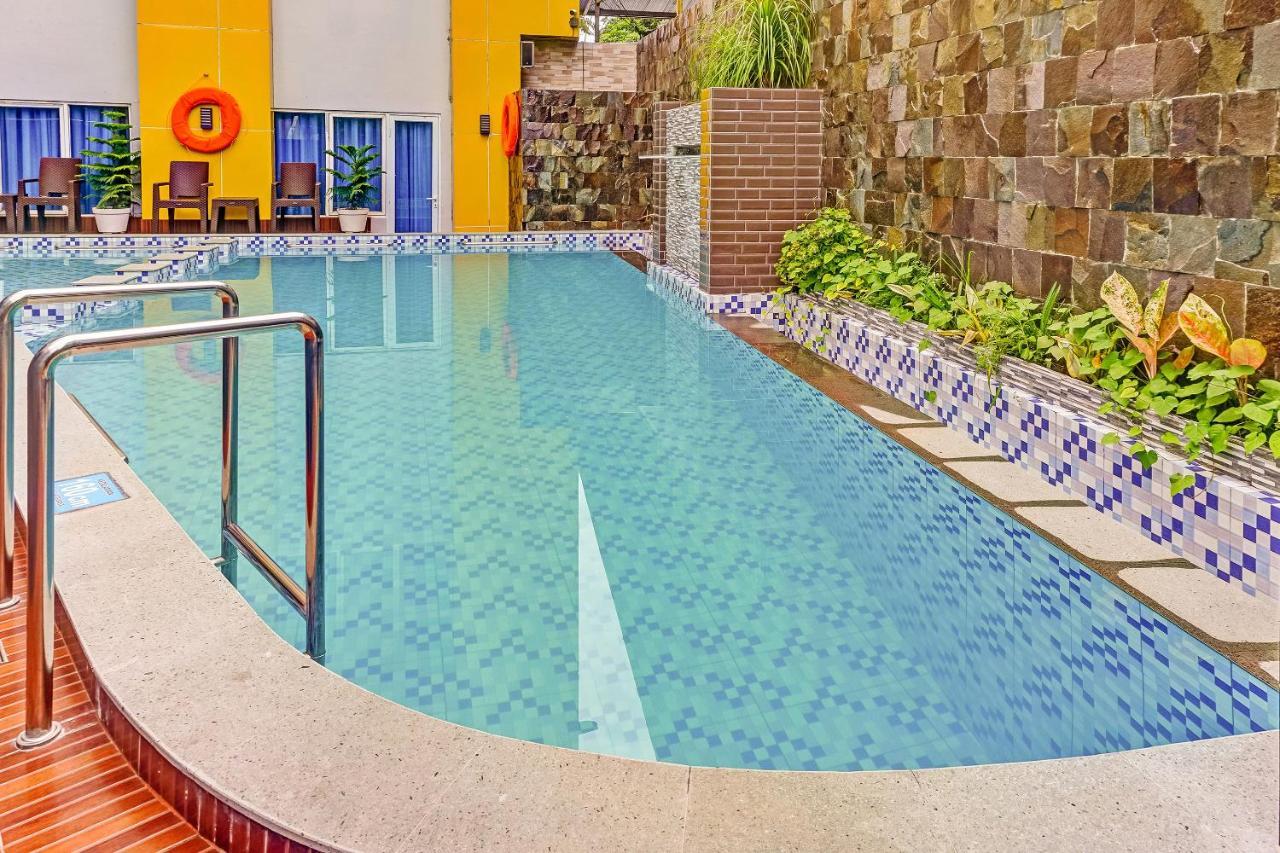Kirei Hotel Bantaeng Exterior foto