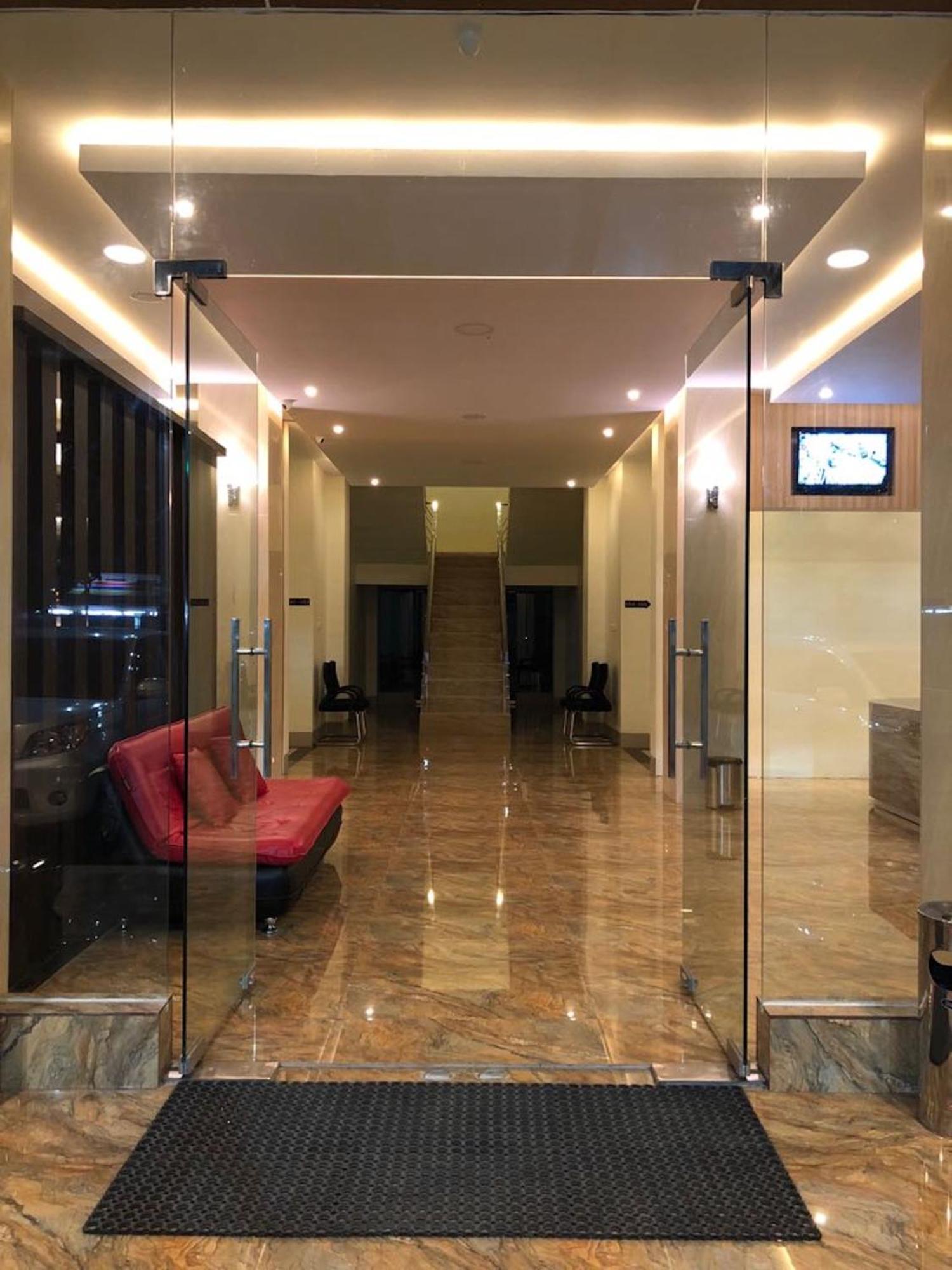 Kirei Hotel Bantaeng Exterior foto